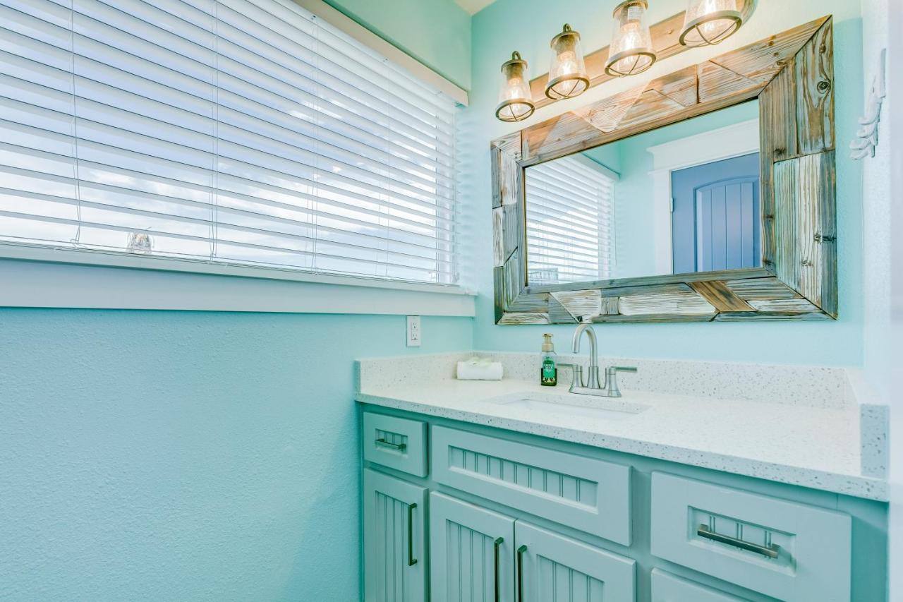 The Quirky Whale Villa Surfside Beach Exterior photo