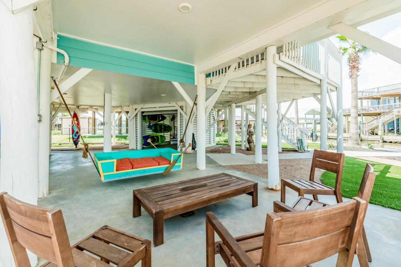 The Quirky Whale Villa Surfside Beach Exterior photo